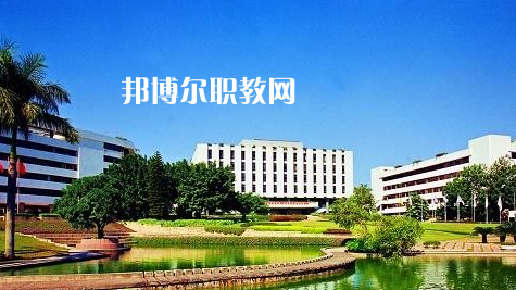 武漢園林技工學(xué)校2022年報(bào)名條件、招生要求、招生對象