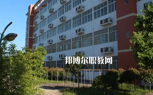 湖北現(xiàn)代技術(shù)學(xué)校2022年報(bào)名條件、招生要求、招生對(duì)象