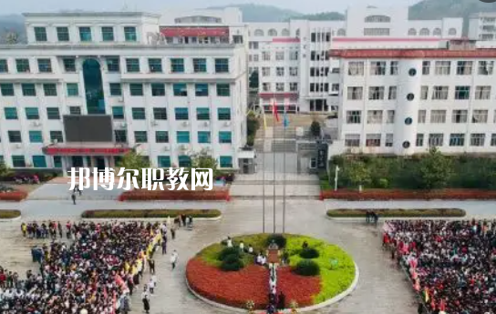 漣源工貿(mào)職業(yè)中等專業(yè)學校招生要求