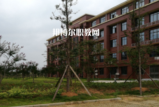 湖南湘北職業(yè)中專學校