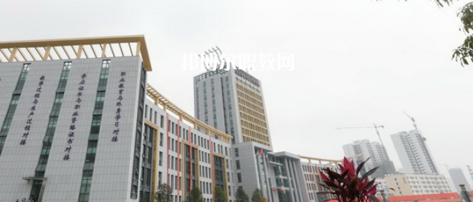河池職業(yè)教育中心學(xué)校2022年怎么樣、好不好