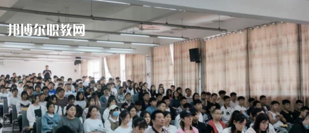 峨邊彝族自治縣職業(yè)高級中學(xué)校2023年學(xué)費、收費多少