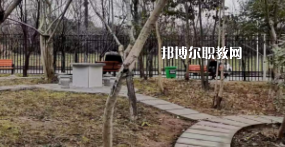 2023年達州理工職業(yè)技術學校學費、收費多少