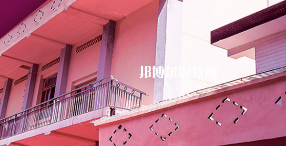 芙蓉礦務(wù)局技工學(xué)校地址在哪里，哪個地區(qū)，哪個城市?