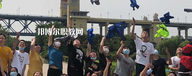 2023南京市公用事業(yè)技工學(xué)校招生計(jì)劃 招生人數(shù)是多少(附要求、條件、對(duì)象)