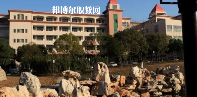 2023江蘇省宜興中等專業(yè)學(xué)校多少錢(學(xué)費明細)