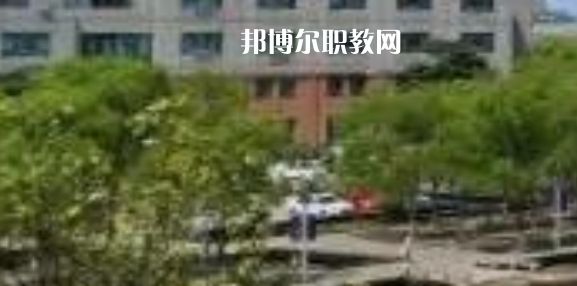 江蘇省常熟中等專業(yè)學(xué)校地址在哪里，哪個地區(qū)，哪個城市?