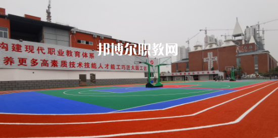 淮安市淮航技工學(xué)校地址在哪里，哪個(gè)地區(qū)，哪個(gè)城市?