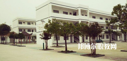 盱眙縣東方職業(yè)高級中學地址在哪里，哪個地區(qū)，哪個城市?
