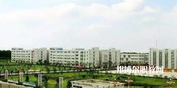江蘇省高郵中等專業(yè)學(xué)校地址在哪里，哪個地區(qū)，哪個城市?