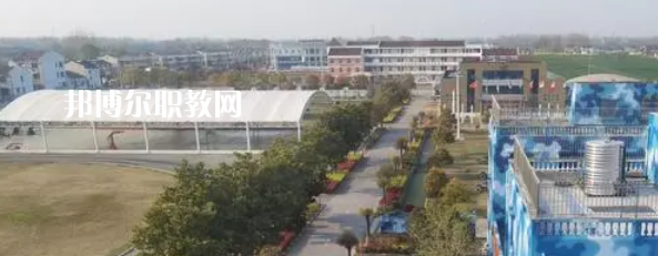 泰州市姜堰區(qū)新世紀(jì)武藝學(xué)校地址在哪里，哪個(gè)地區(qū)，哪個(gè)城市?