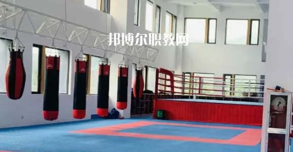 2023蒼南縣飛林職業(yè)學(xué)校招生計(jì)劃 招生人數(shù)是多少(附要求、條件、對(duì)象)