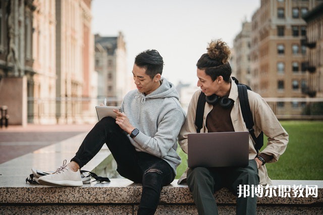 宜昌衛(wèi)生學校有哪些招生專業(yè)（2023年）