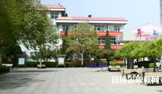 秦皇島市體育舞蹈中等專業(yè)學校網(wǎng)站網(wǎng)址主頁