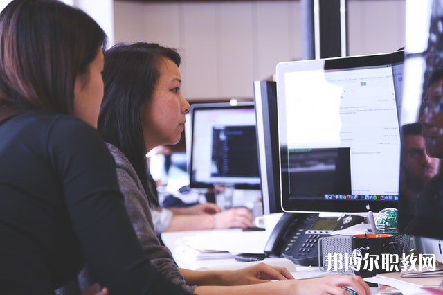 重慶哪里的中職學校能讀模具制造技術應用專業(yè)