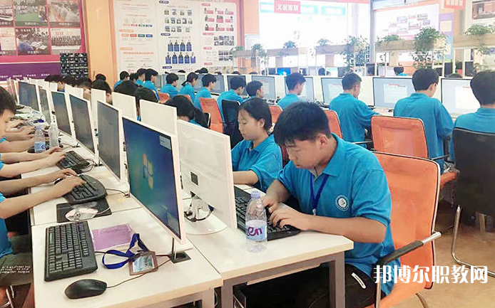 貴陽市新華電腦中等職業(yè)學(xué)校怎么樣、好不好