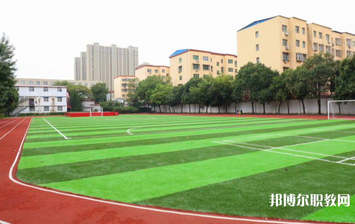 鄭州新華中等專業(yè)學(xué)校怎么樣、好不好