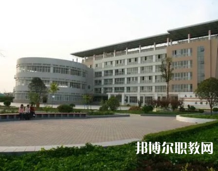 河南省經(jīng)濟技術(shù)中等職業(yè)學(xué)校2023年招生錄取分?jǐn)?shù)線(2024參考)