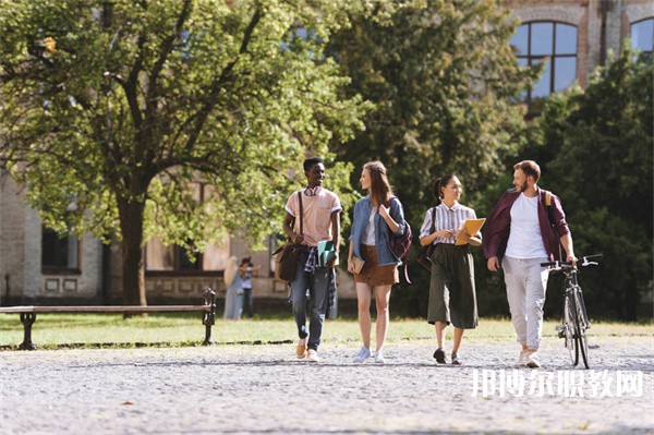 廣東哪里的職業(yè)學校能讀服務機器人裝調與維護專業(yè)