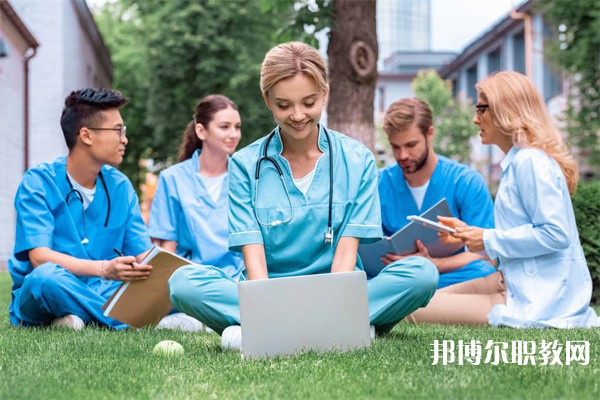 廣東哪里的中專學校能讀計算機應(yīng)用技術(shù)專業(yè)