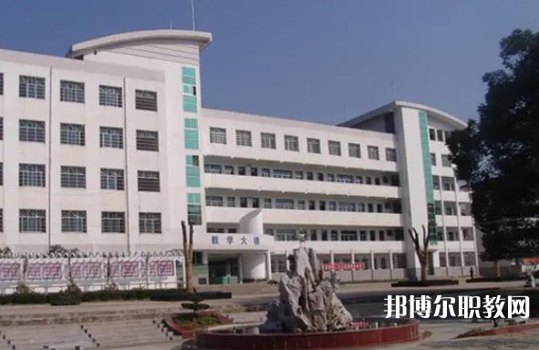 安慶浮山科技工程學校怎么樣、好不好