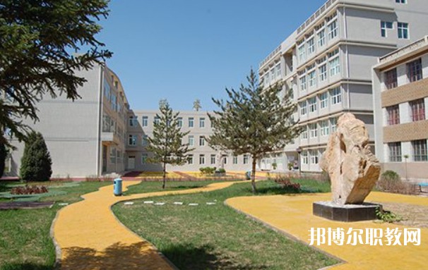 2024原平修遠職業(yè)高級中學(xué)多少錢 原平修遠職業(yè)高級中學(xué)各專業(yè)學(xué)費收費標準