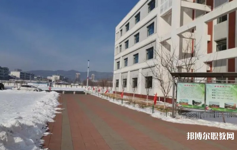 2024新賓縣中等職業(yè)技術(shù)專業(yè)學(xué)校招生計(jì)劃 招生人數(shù)是多少(附要求、條件、對(duì)象)