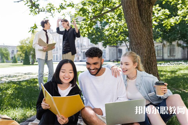云南哪里的技工學(xué)校能讀市場(chǎng)營(yíng)銷專業(yè)