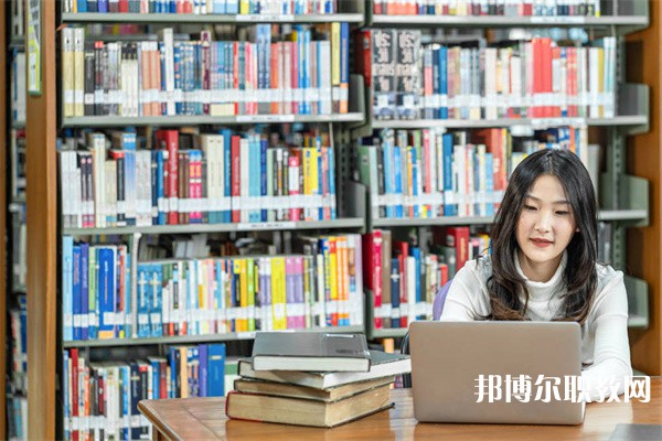 云南哪里的職業(yè)學(xué)校能讀市場(chǎng)營(yíng)銷(xiāo)專(zhuān)業(yè)