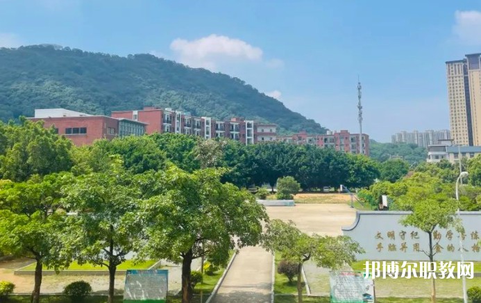 福州市華幟技工學(xué)校怎么樣、好不好