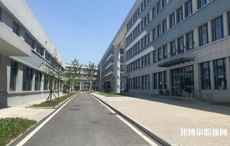 安徽省工業(yè)高級技工學(xué)校怎么樣、好不好