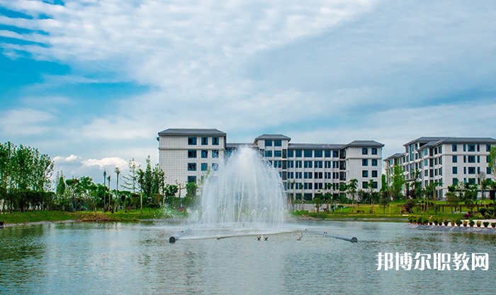 自貢2025年哪個(gè)大專學(xué)校的鐵路學(xué)校好